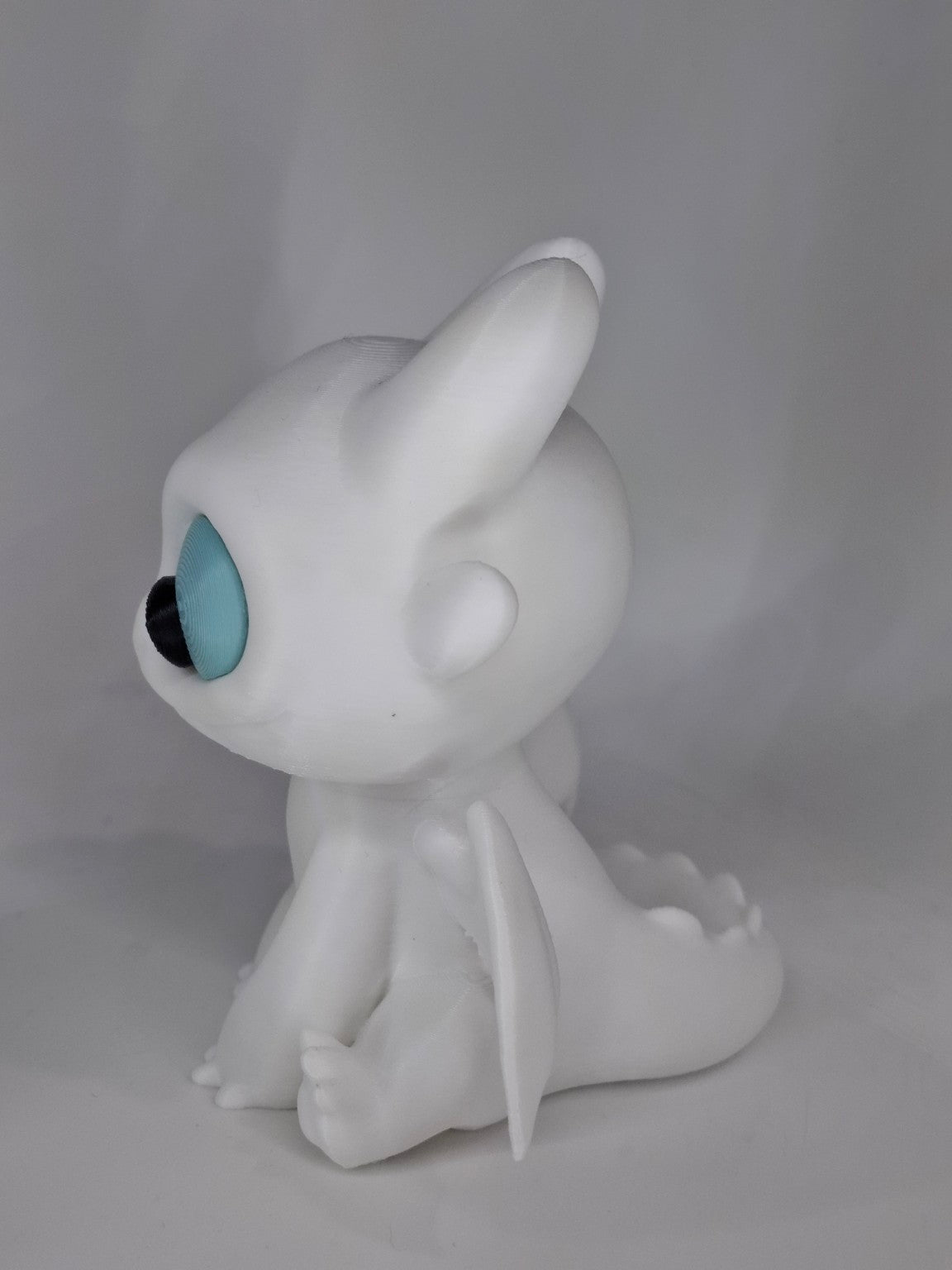 Figura de Furia Luminosa vista frontal